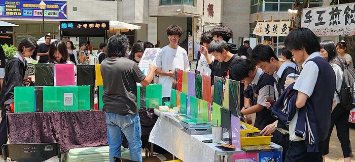 【AI X 設計 ✕ 創意市集 ✨ 南應大設計學院開放日，今日震撼登場！】圖片